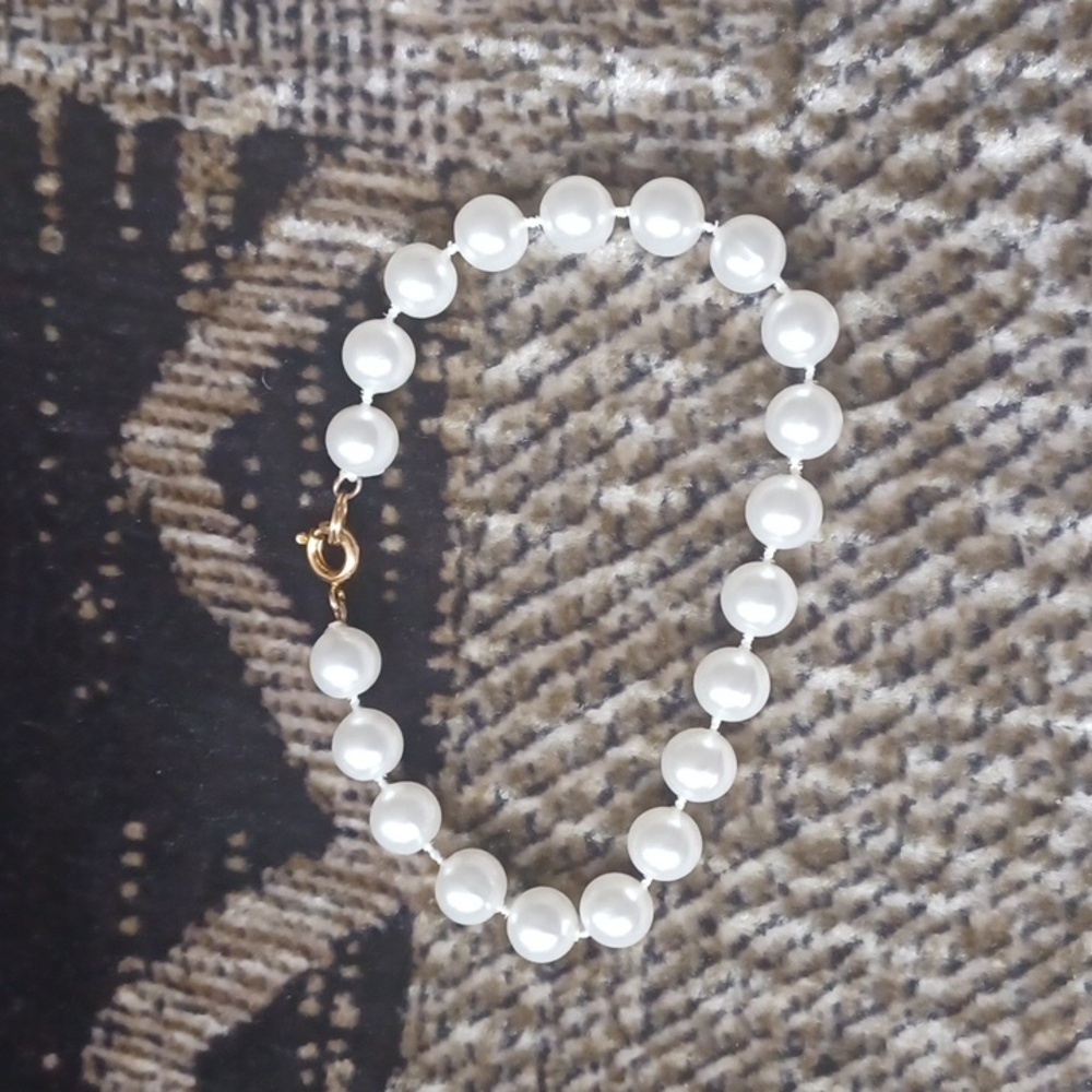 4/$30 Faux-Pearl Bracelet